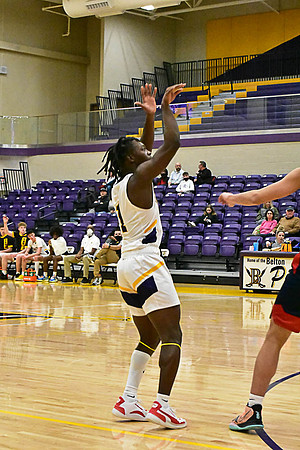 1-25-22 Belton boys bball vs Truman (65) WEB